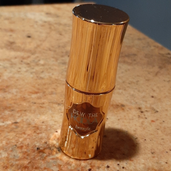 Benefit dew the hoola liquid bronzer